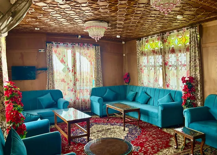 Nageen Castle Group Of House Boats