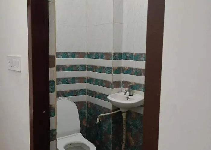 बृजराज गेस्ट हाउस & Rooms