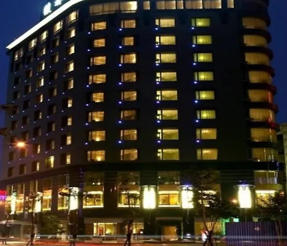 Golf hotels Grand Forward