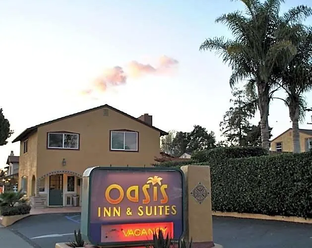Hotels with pool Oasis Inn And Suites