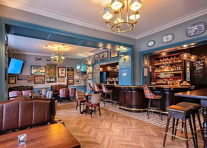 Avalon House Hotel
