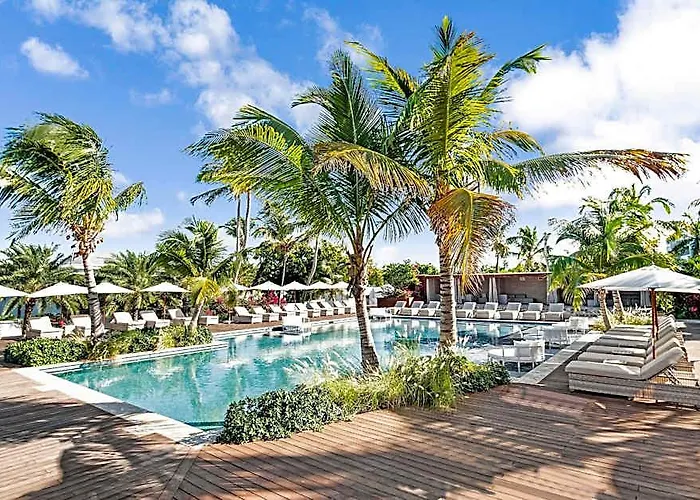 Hodges Bay Resort & Spa, An Hq Luxury Resort & Residences