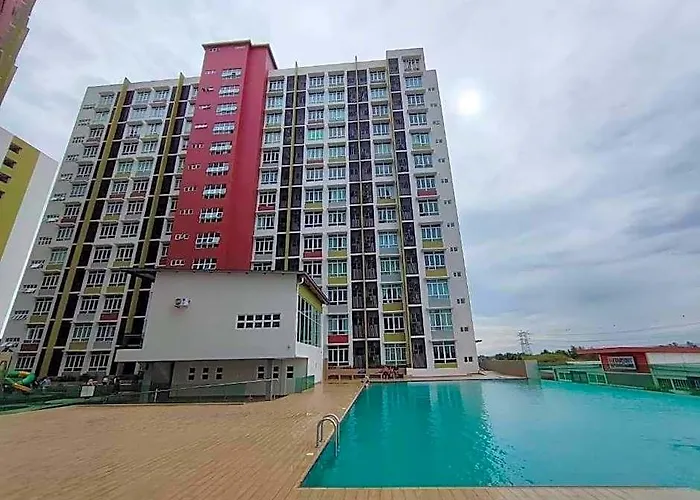 Khaimal Valley Suite - Pool View
