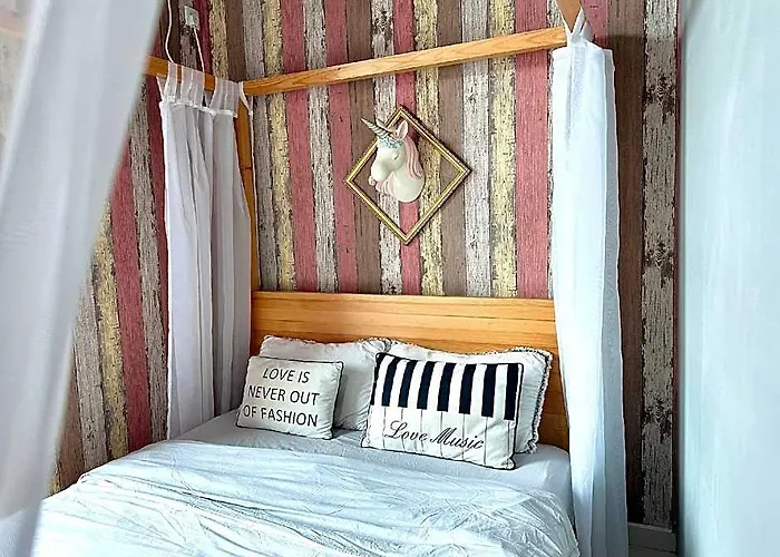 Unicorn Fairy Theme 2Br A/Port Suite# Straits Intl