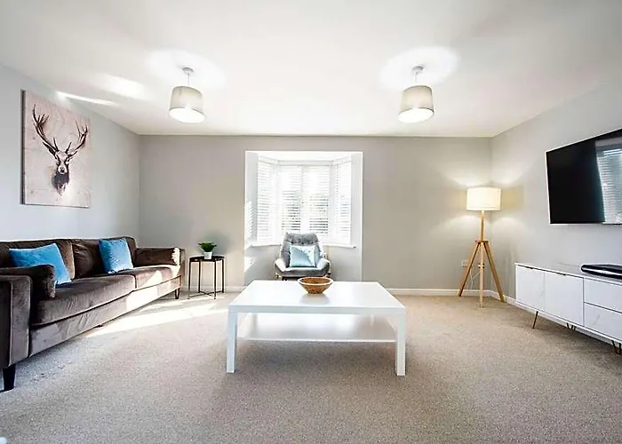3 Bed House - Fast Wifi - King Beds - Pet Friendly