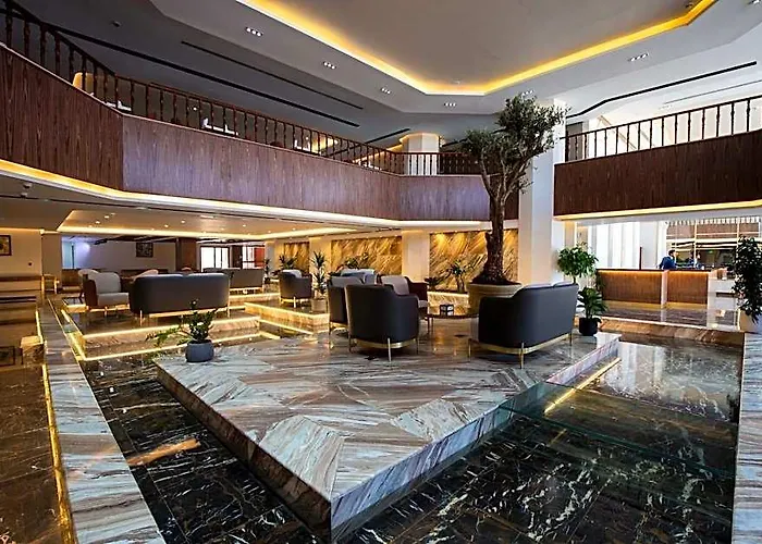 Petra Moon Luxury Hotel