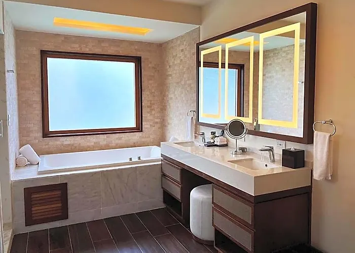 Royalton Chic Antigua All-Inclusive Resort - Adults Only