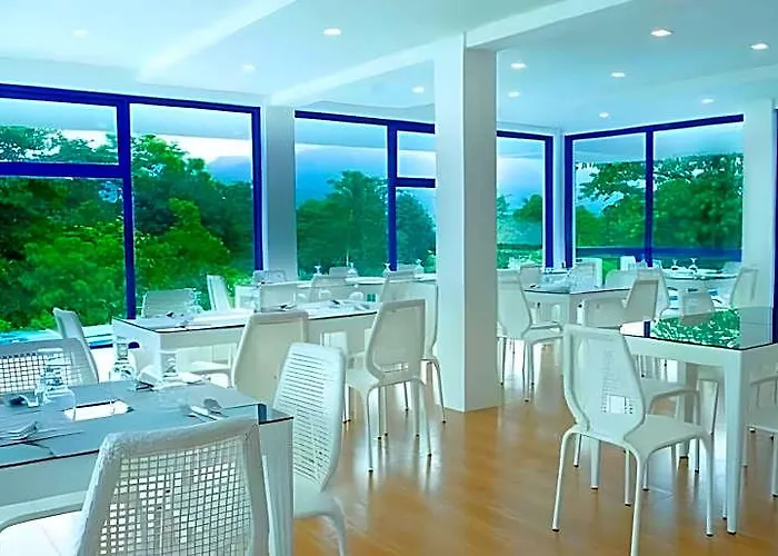 Ruhe Suites Coron