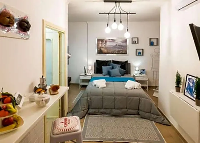 Yes I Know My Room - Magica Napoli