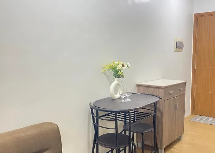 Pine Suites Tagaytay By Crown Asia