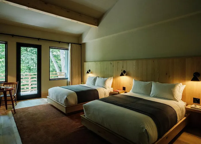 New Paltz Way Hotel