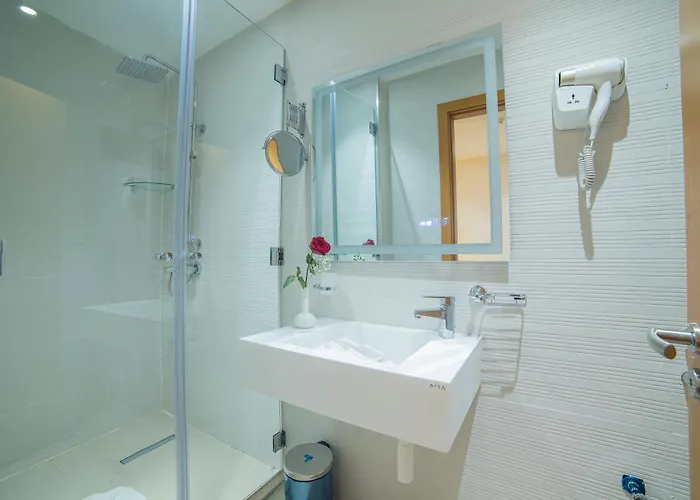 Barkat Hotel