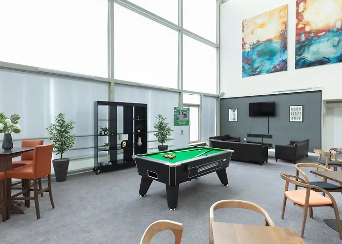 Holiday Inn Milton Keynes Central By Ihg