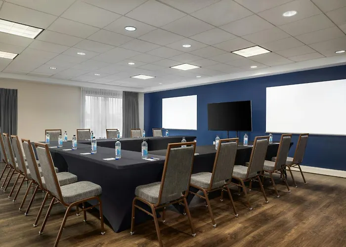 Family Friendly Hotels City Express By Marriott Washington, Dc Northeast