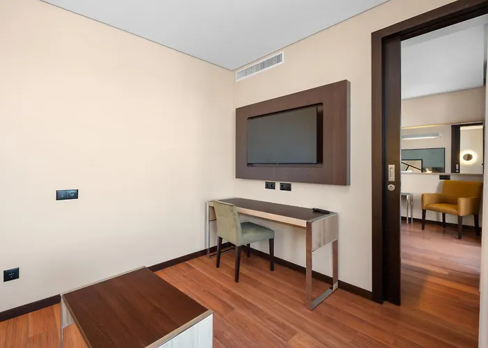 Axis Porto Business & Spa