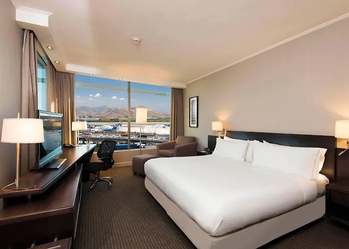 Holiday Inn - Airport Terminal By Ihg