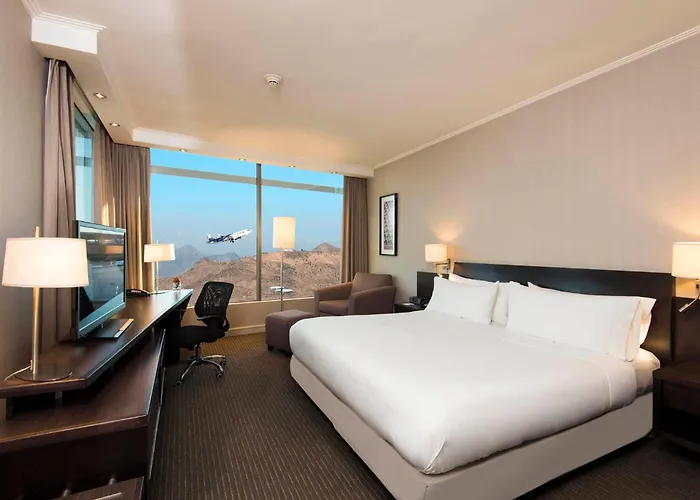 Holiday Inn - Airport Terminal By Ihg
