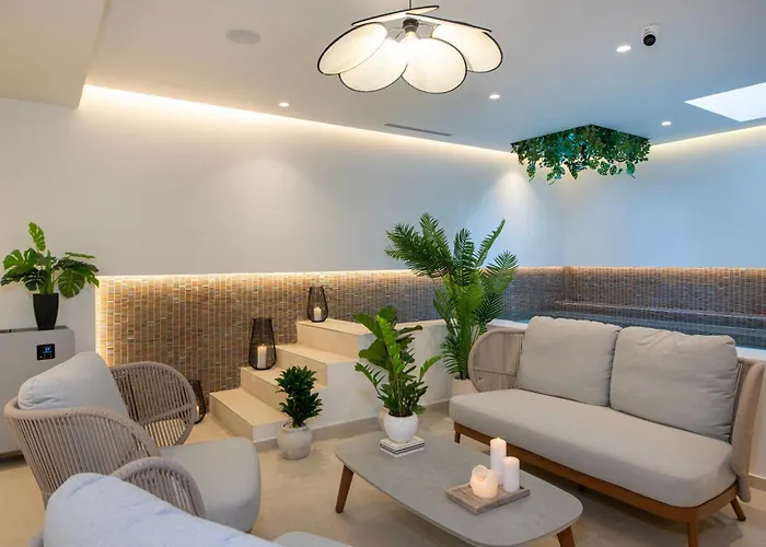 Leonidas Hotel&Apartments