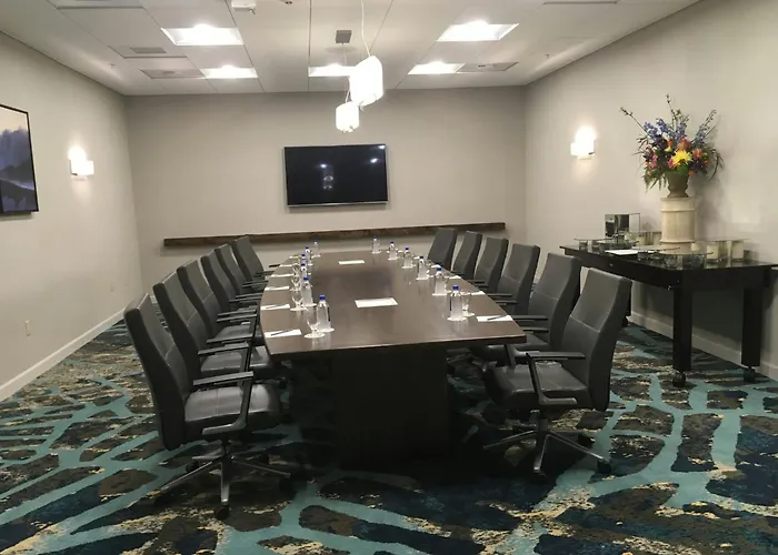 Crowne Plaza Ventura Beach By Ihg