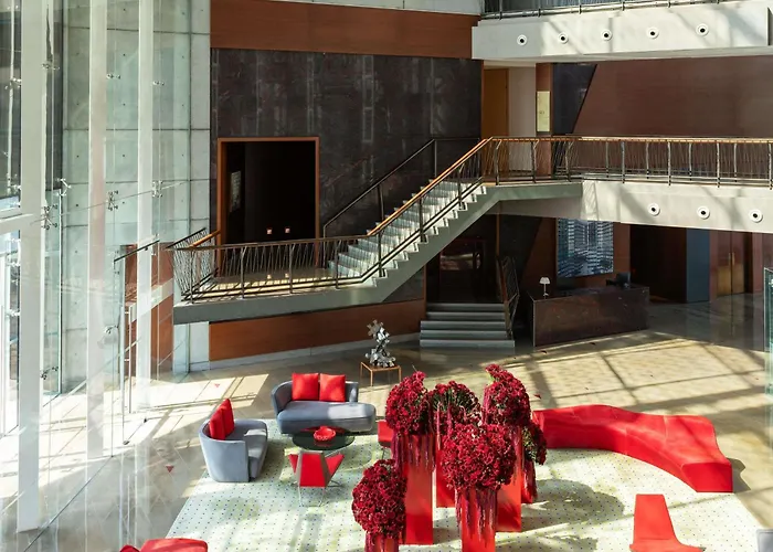 Creekside , Dubai - An Accor