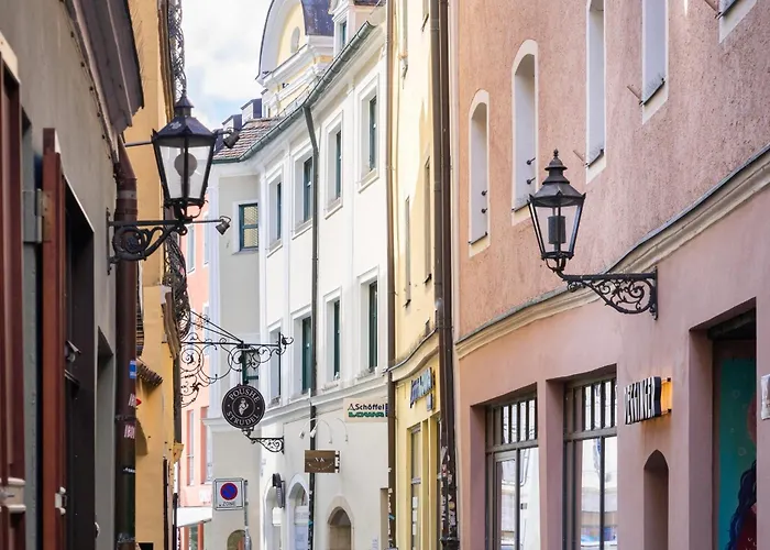 Elaya Regensburg City Center