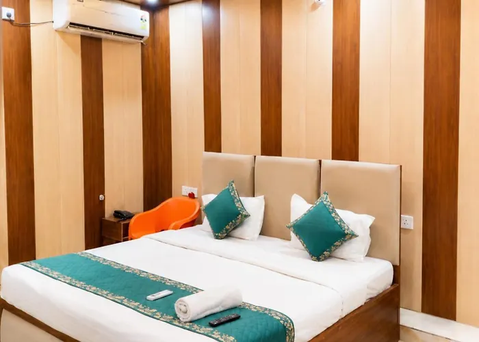 Hotel Shyam Palace