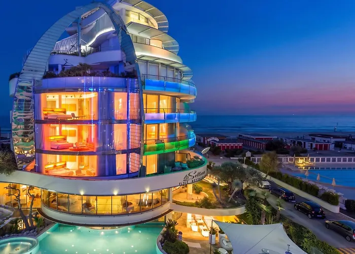 Hotel Waldorf- Premier Resort