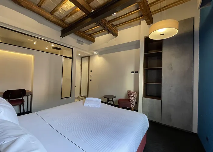 Passpartout Boutique Palace