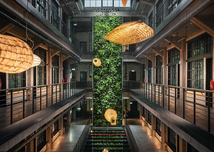 Montownia Lofts & Experience