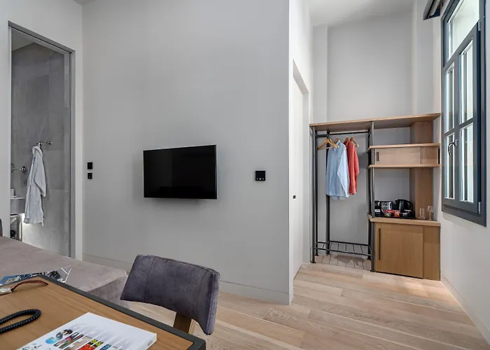 Hellenic Vibes Smart Hotel