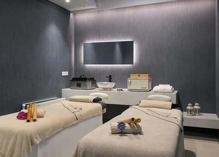 Moxy Oriente