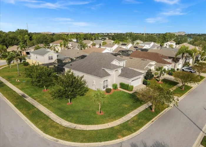 5 Bedrooms 35 Bathrooms Windsor Palms 8017 Kp