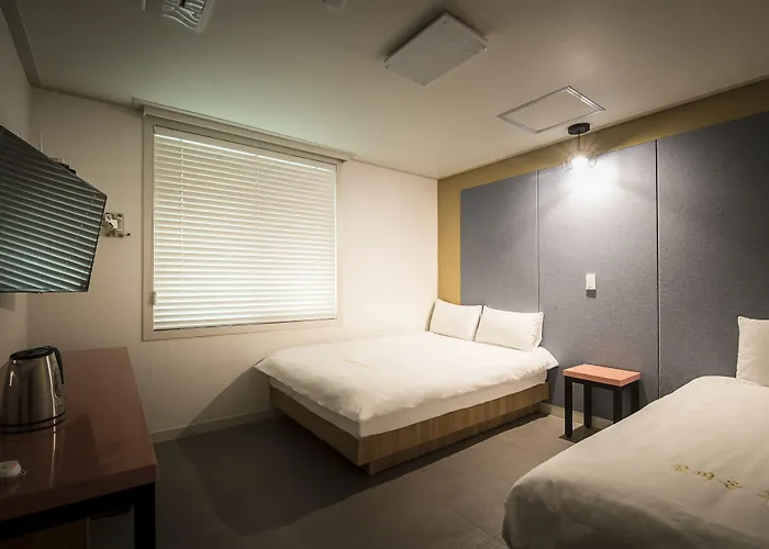 Сity center hotels Champion
