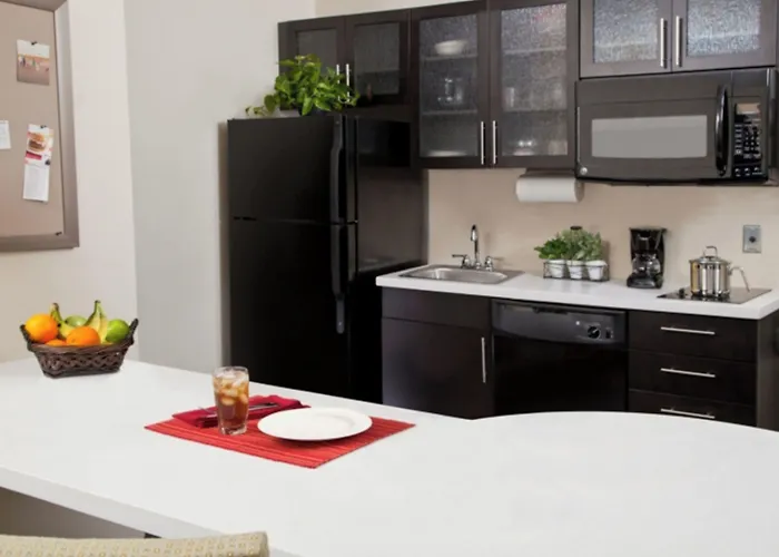 Candlewood Suites - West By Ihg
