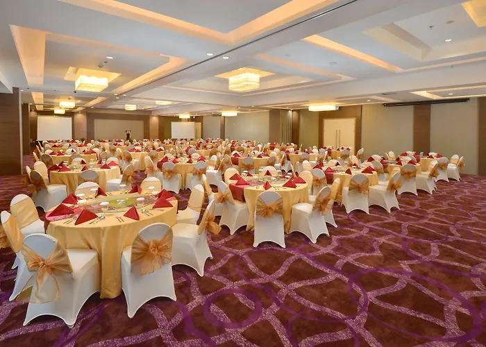 Platinum Adisucipto Hotel & Conference Center