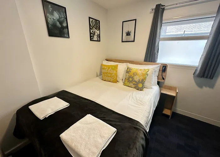 Smart Hyde Park Inn