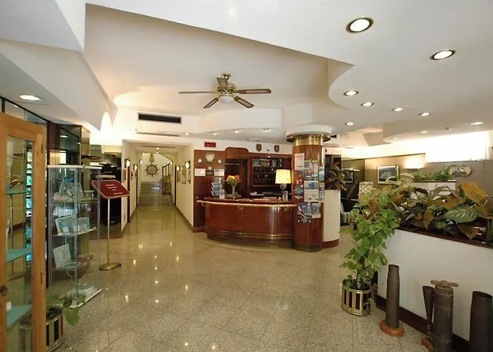 Hotel Crystal