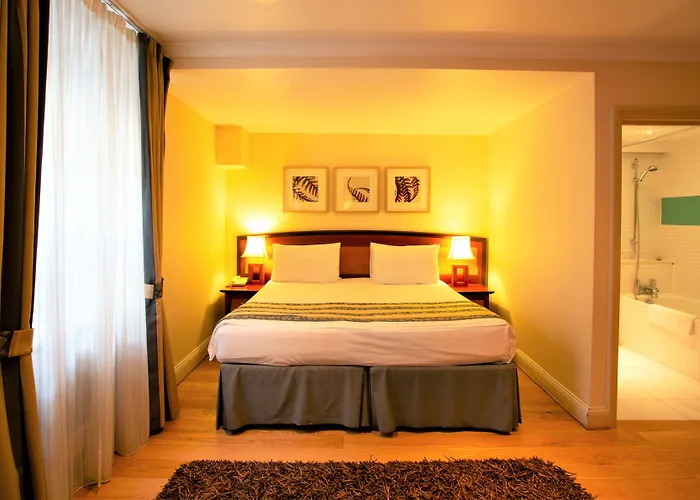 The Sumner Hotel