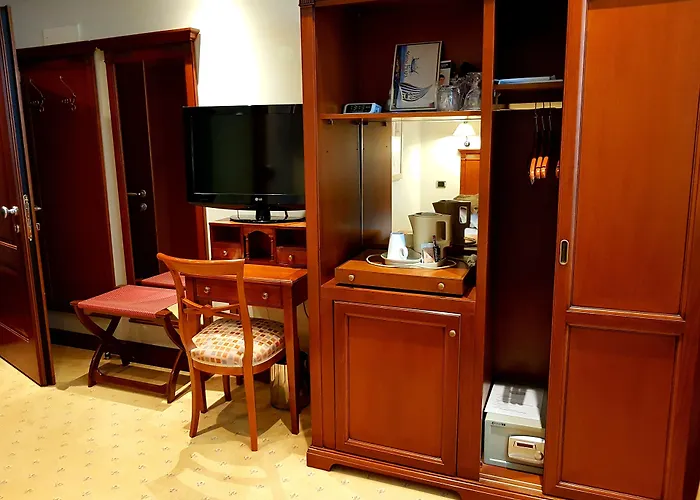 Best Western Premier Hotel Astoria