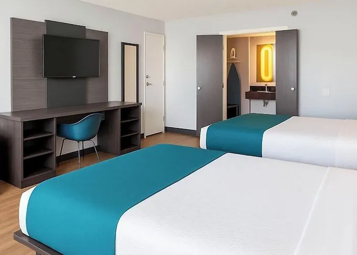 Motel 6-, Ca - Maingate