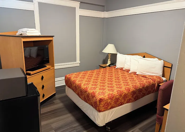 Layne Hotel