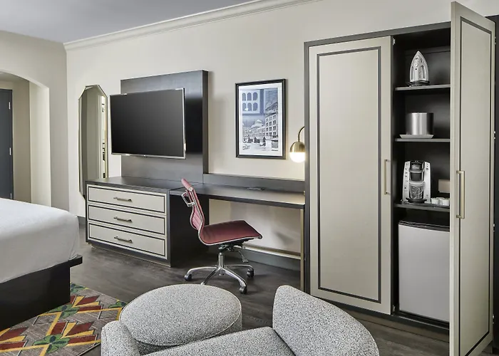 Hotel Indigo Cleveland Downtown By Ihg