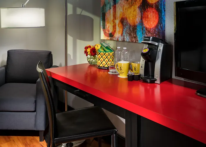 Staypineapple, Hotel Five, Downtown Seattle