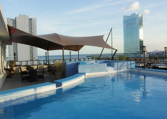 Hotel Bahia Suites