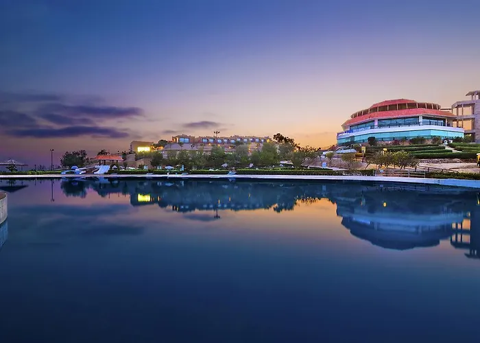 Design hotel Dreamworld , & Golf Course