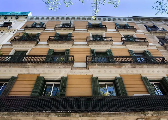 Hotel pres du College: Born Barcelona Hostel (Adults Only)