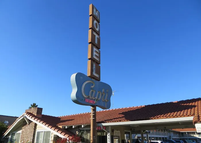 Capri Motel