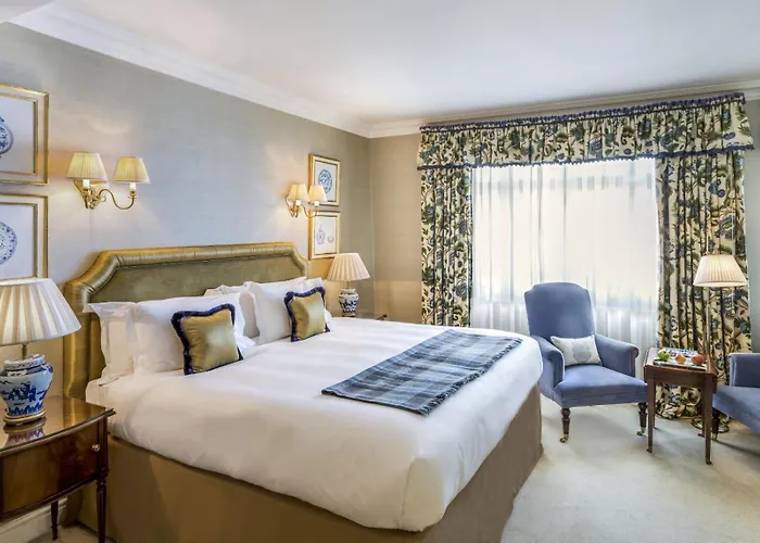 Hotel near College: The Stafford London