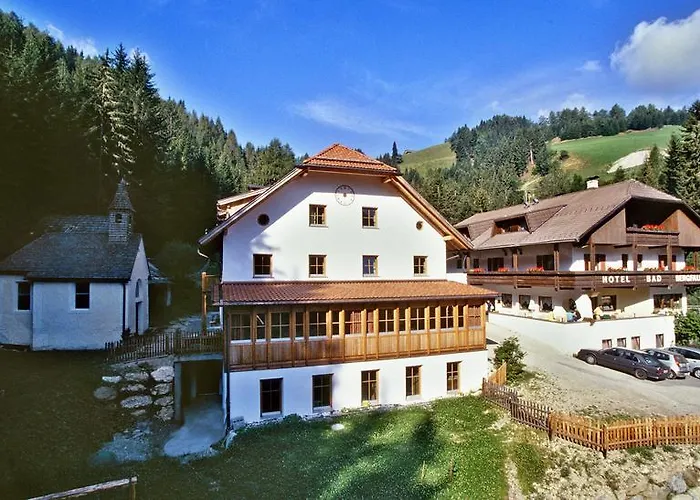 Skihotel: Hotel Bad Bergfall