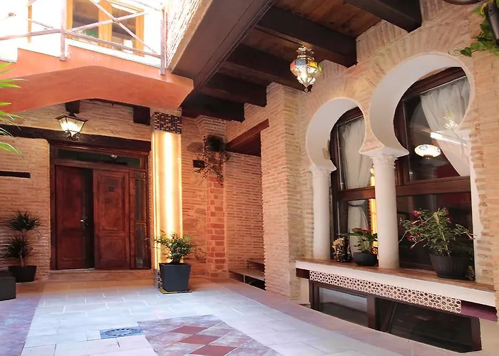 Apartamentos Alcantara